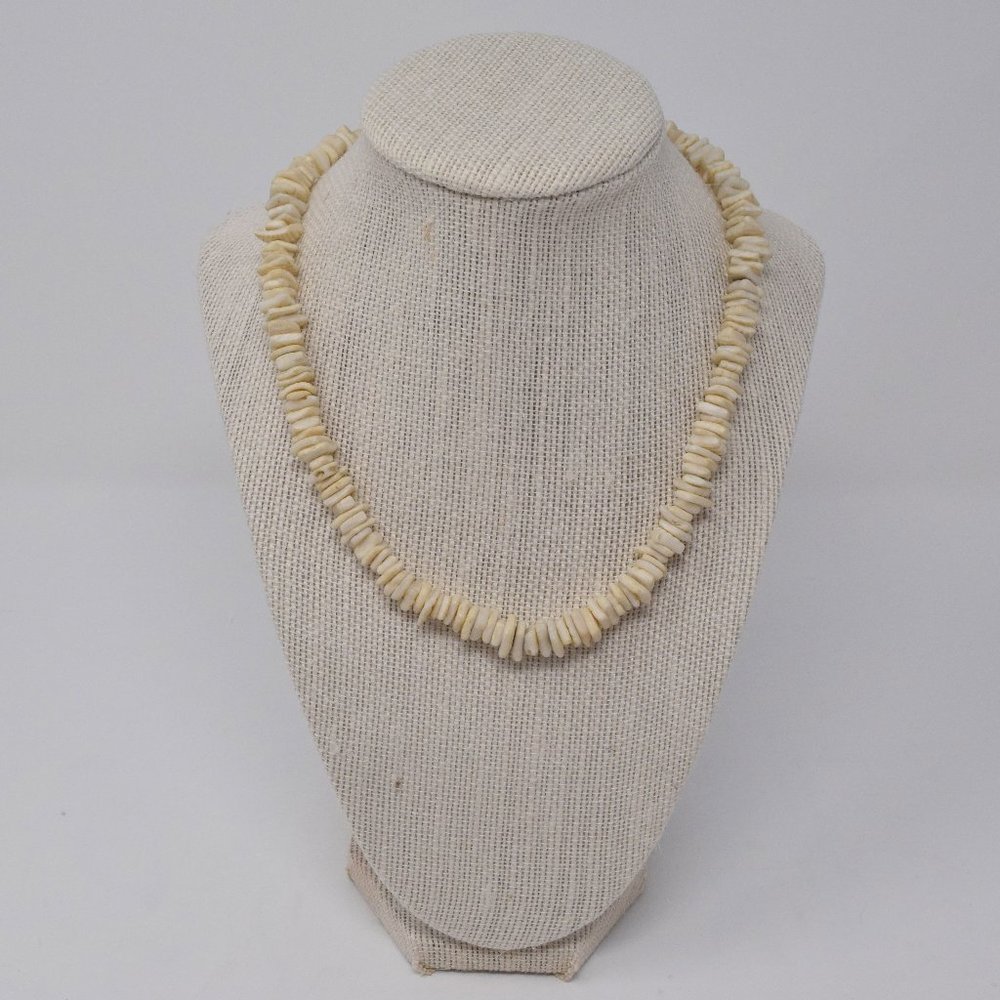 Vintage Puka Shell Necklace 17.75" Choker Beach Casual Island Surf Hippie Boho - Picture 1 of 7